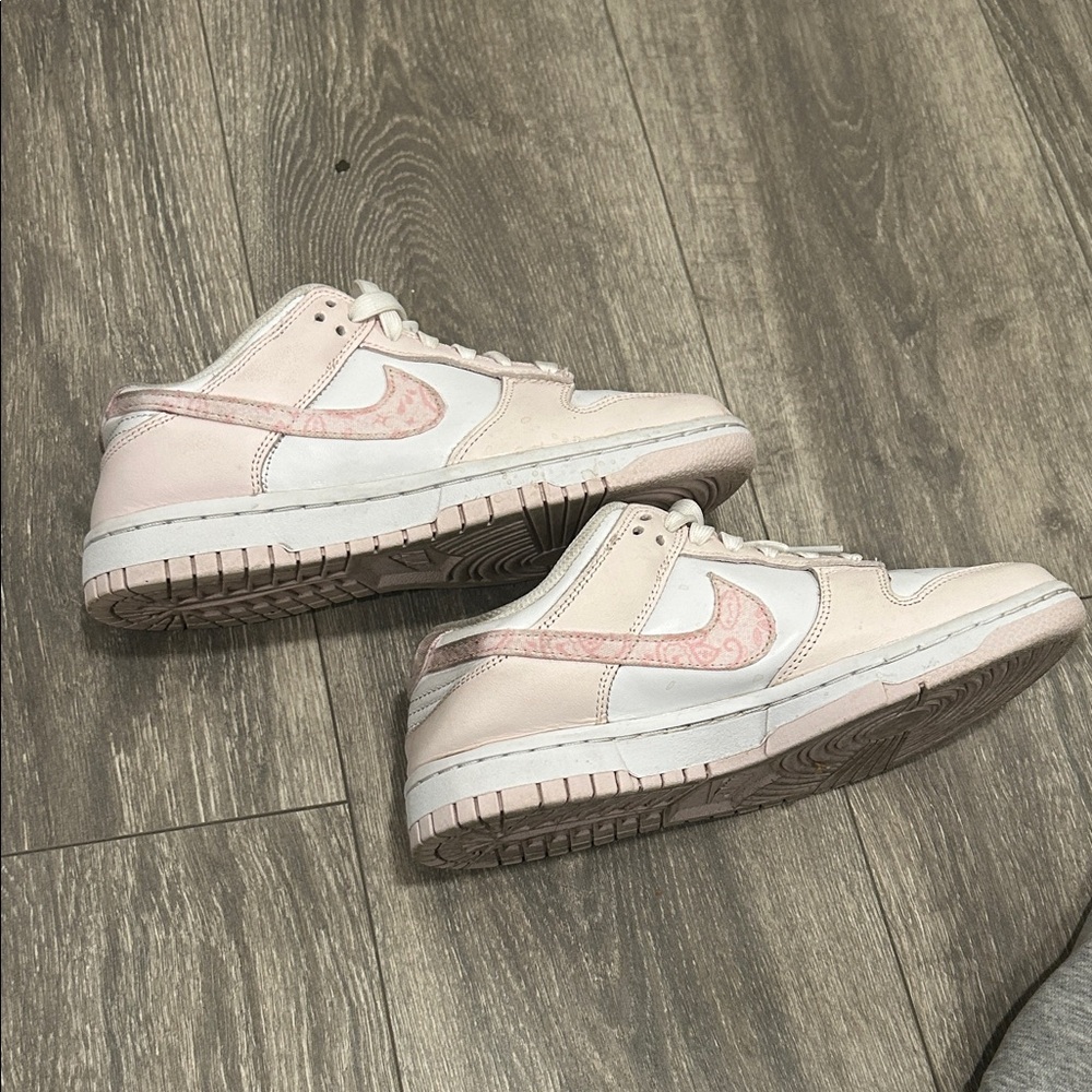 Nike Women's Blush and White Pink Paisleys Sneakers